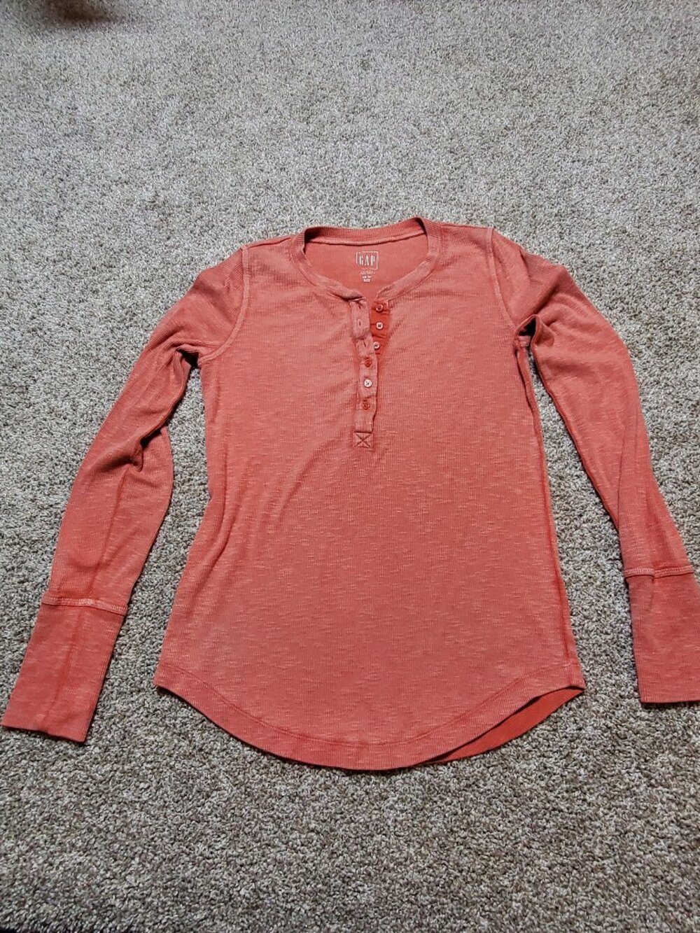 Gap Women's Henley Red Size XS